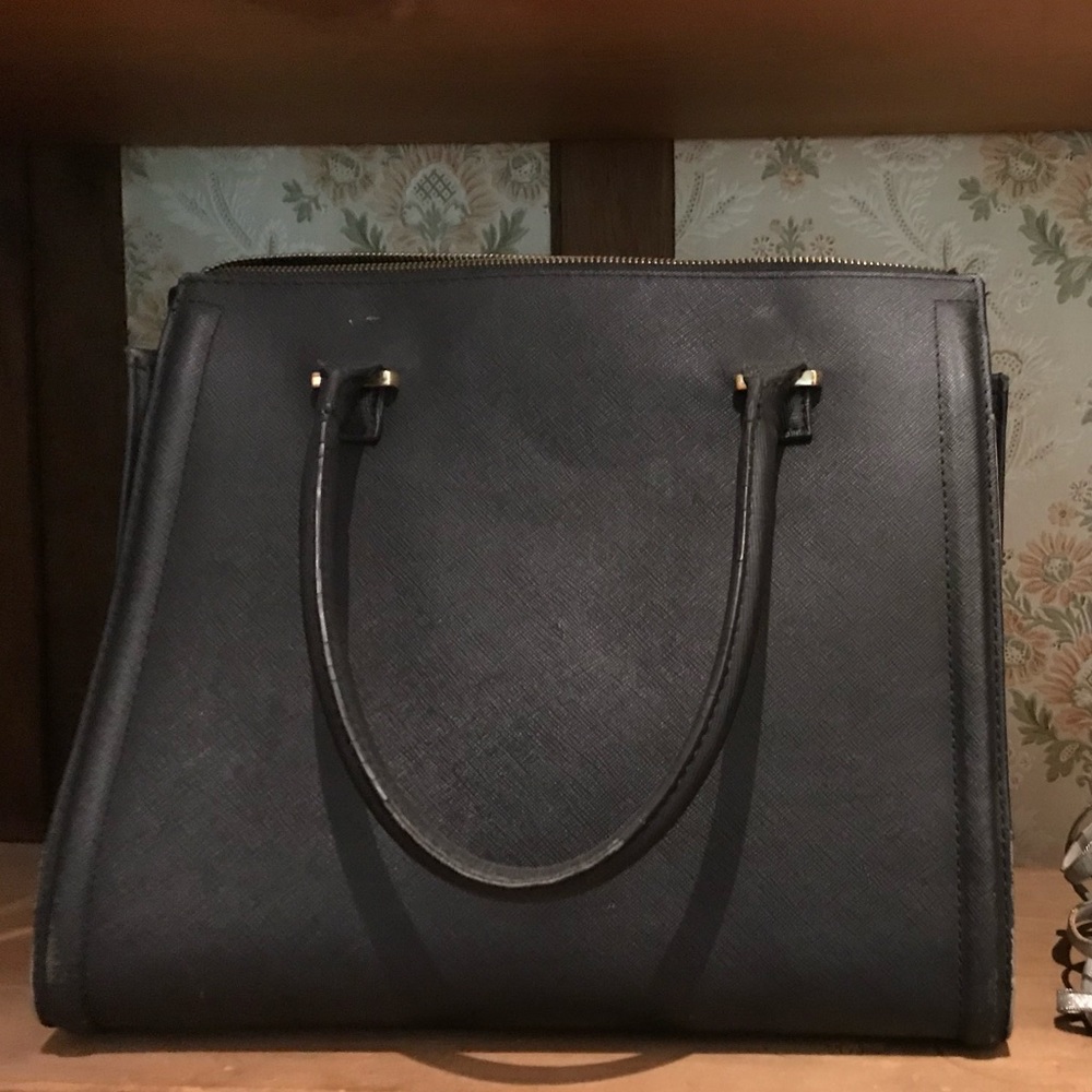 Faux Leather Bag - Lots of pockets inside!